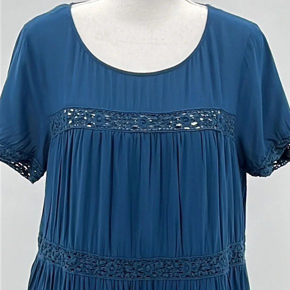 Alice & UO Elenora Tiered Crochet Inset Dress in Blue - Size Medium - Picture 3 of 7